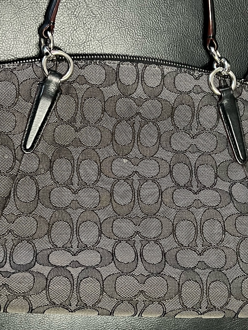 Coach Kelsey Satchel in Signature Jacquard - Gem